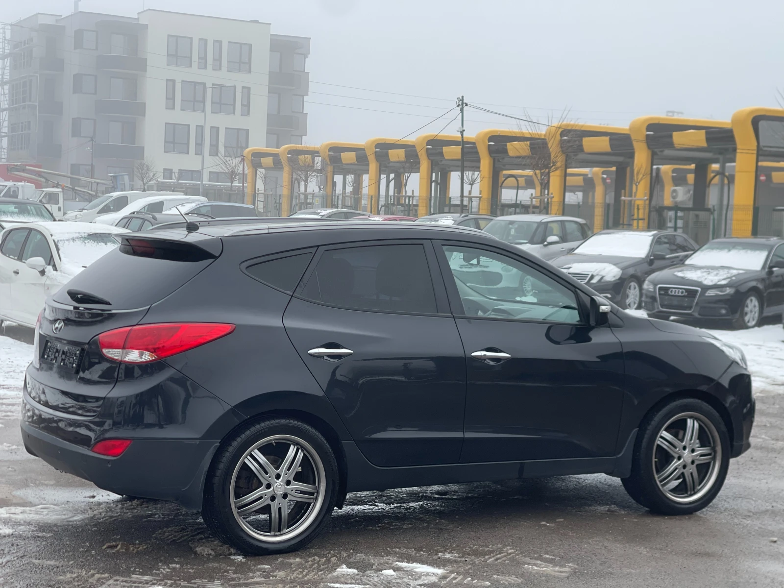 Hyundai IX35 2.0CRDi 4x4 - изображение 7