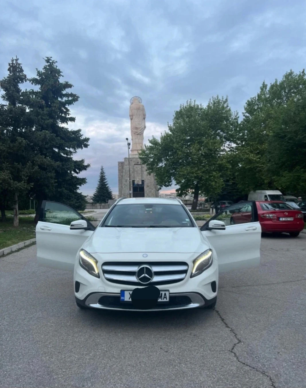 Mercedes-Benz GLA 200, снимка 2 - Автомобили и джипове - 54020562