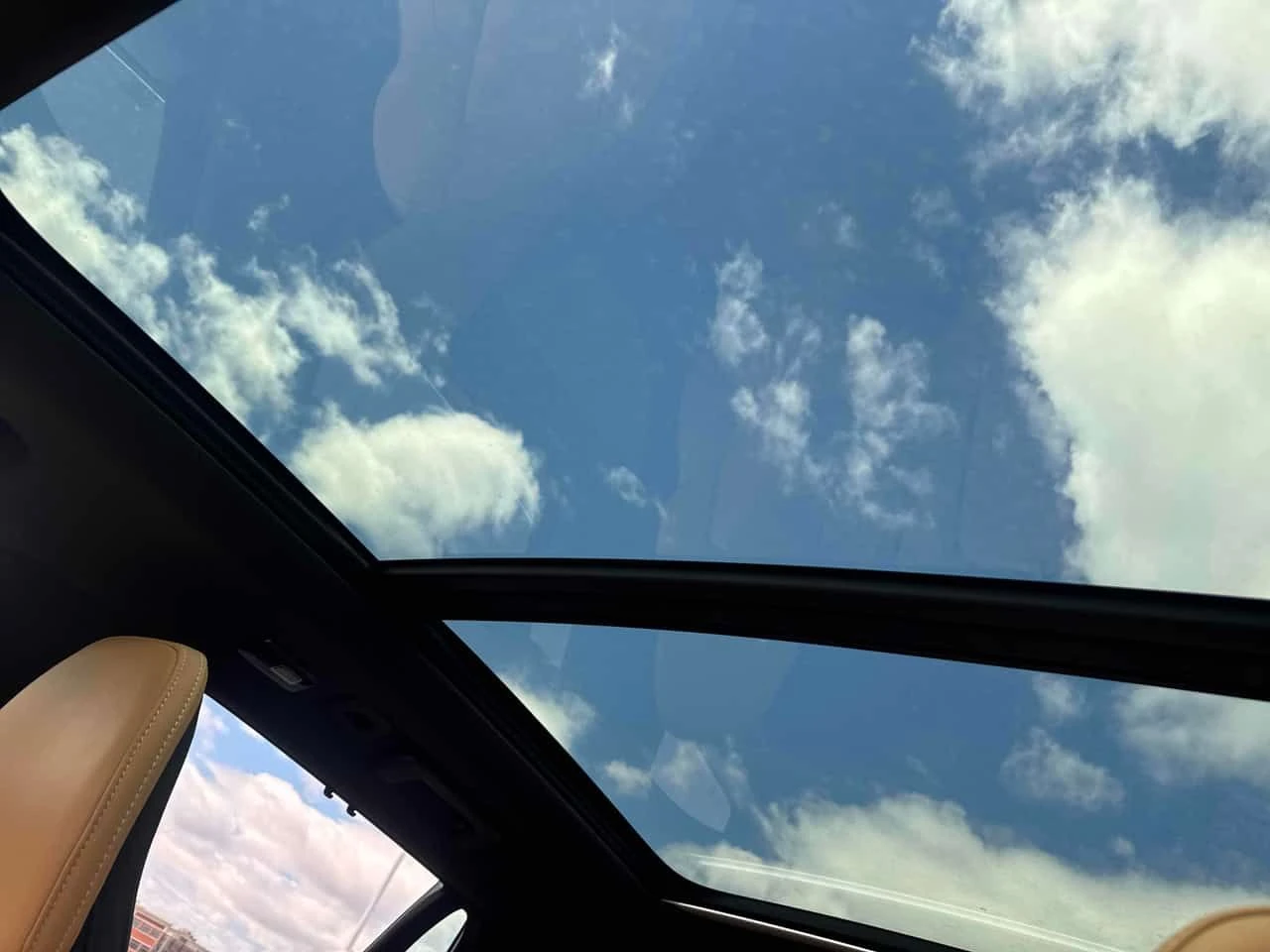 Volvo Xc90 B6 AWD Ultimate Bright Theme 7 Seater  CARFAX, снимка 10 - Автомобили и джипове - 54312277