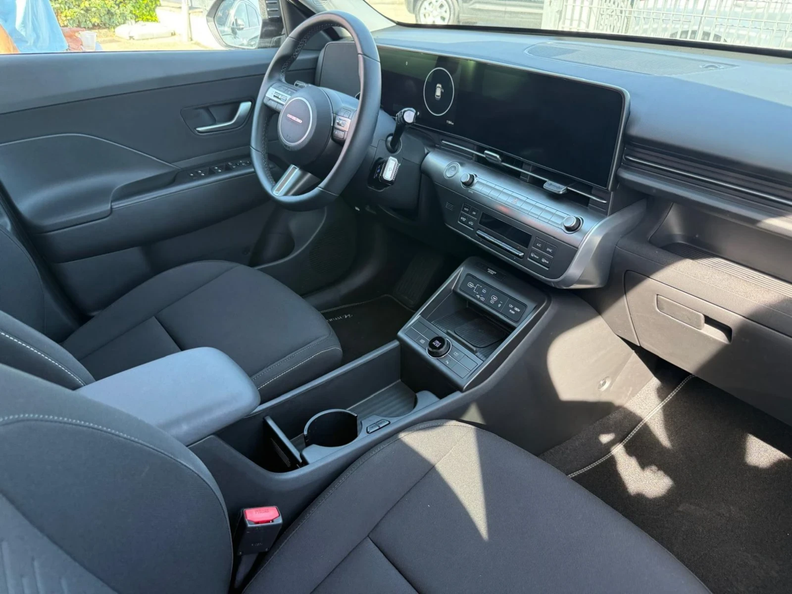 Hyundai Kona, снимка 15 - Автомобили и джипове - 54982461