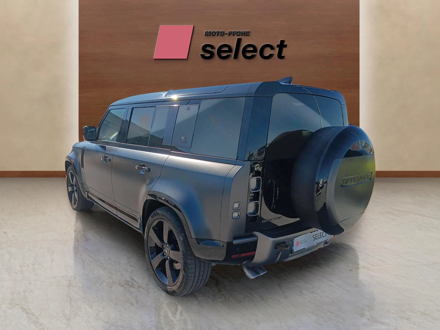 Land Rover Defender 5.0 V8, снимка 7 - Автомобили и джипове - 55827541
