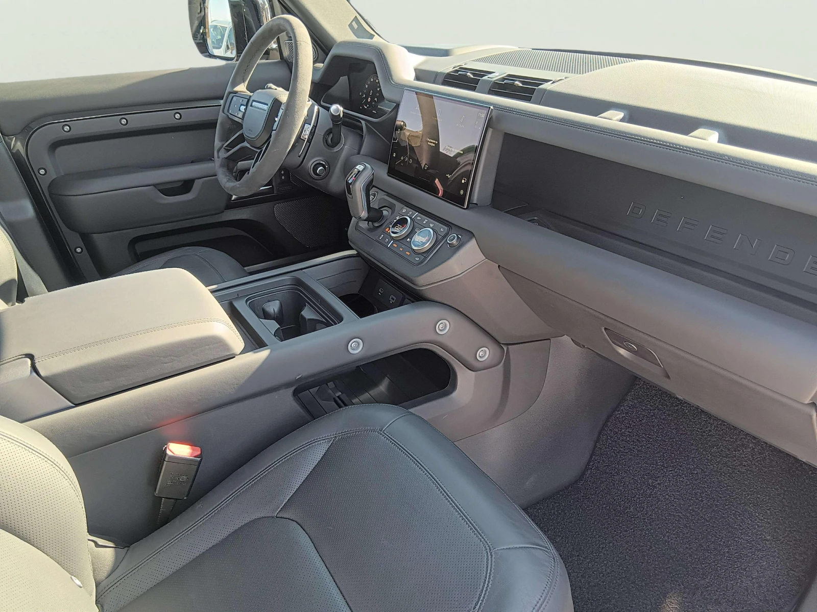 Land Rover Defender 5.0 V8, снимка 11 - Автомобили и джипове - 55827541