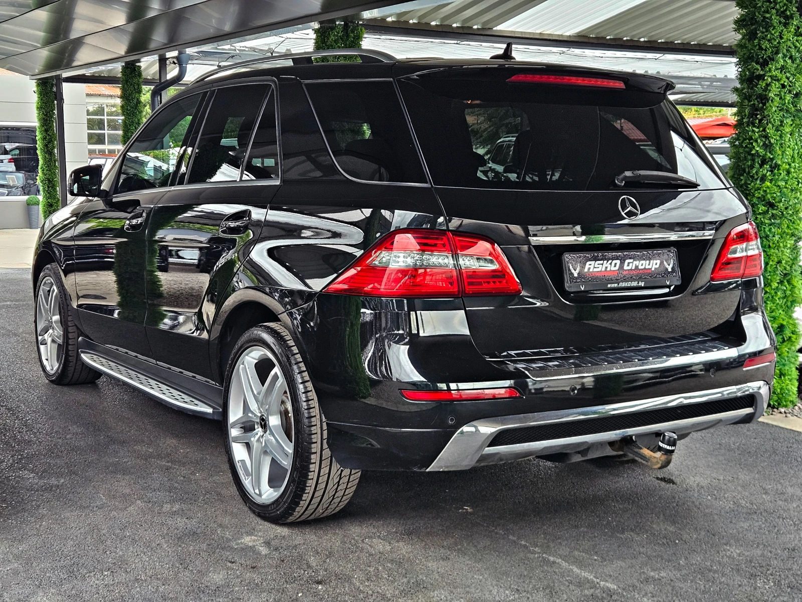 Mercedes-Benz ML 350 AMG/CAMERA/HARMAN/KARDON/ПОДГРЕВ/KEYLESS/AMBI/LIZI, снимка 7 - Автомобили и джипове - 56085767