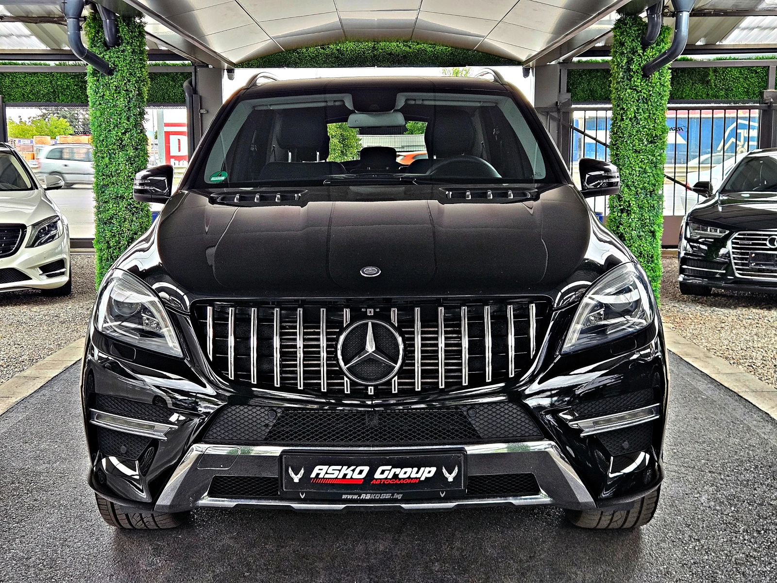 Mercedes-Benz ML 350 AMG/CAMERA/HARMAN/KARDON/ПОДГРЕВ/KEYLESS/AMBI/LIZI, снимка 2 - Автомобили и джипове - 56085767