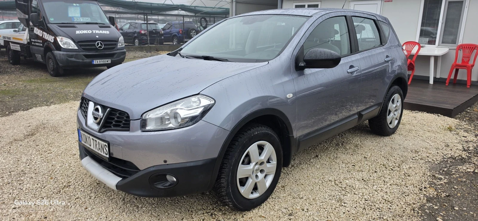 Nissan Qashqai 2.0i, снимка 2 - Автомобили и джипове - 56706000