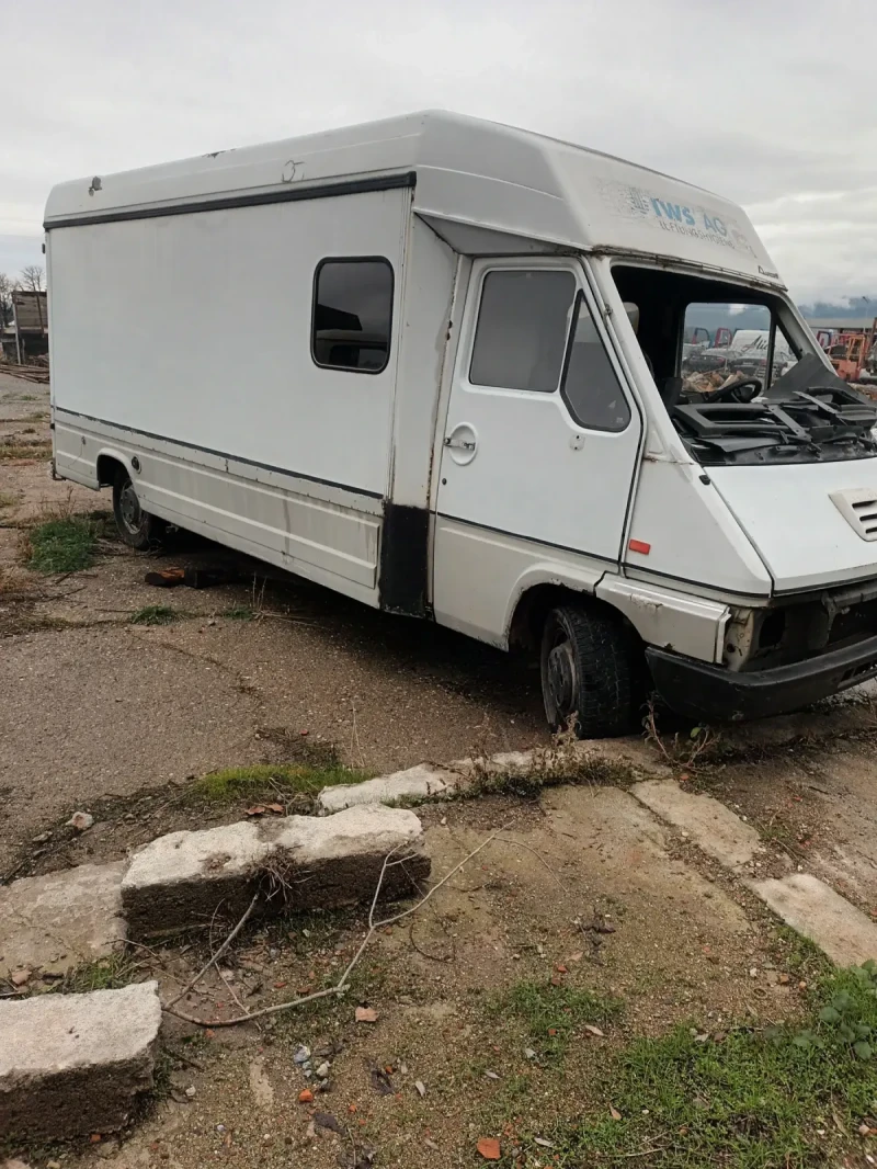 Renault Master, снимка 8 - Бусове и автобуси - 51469488