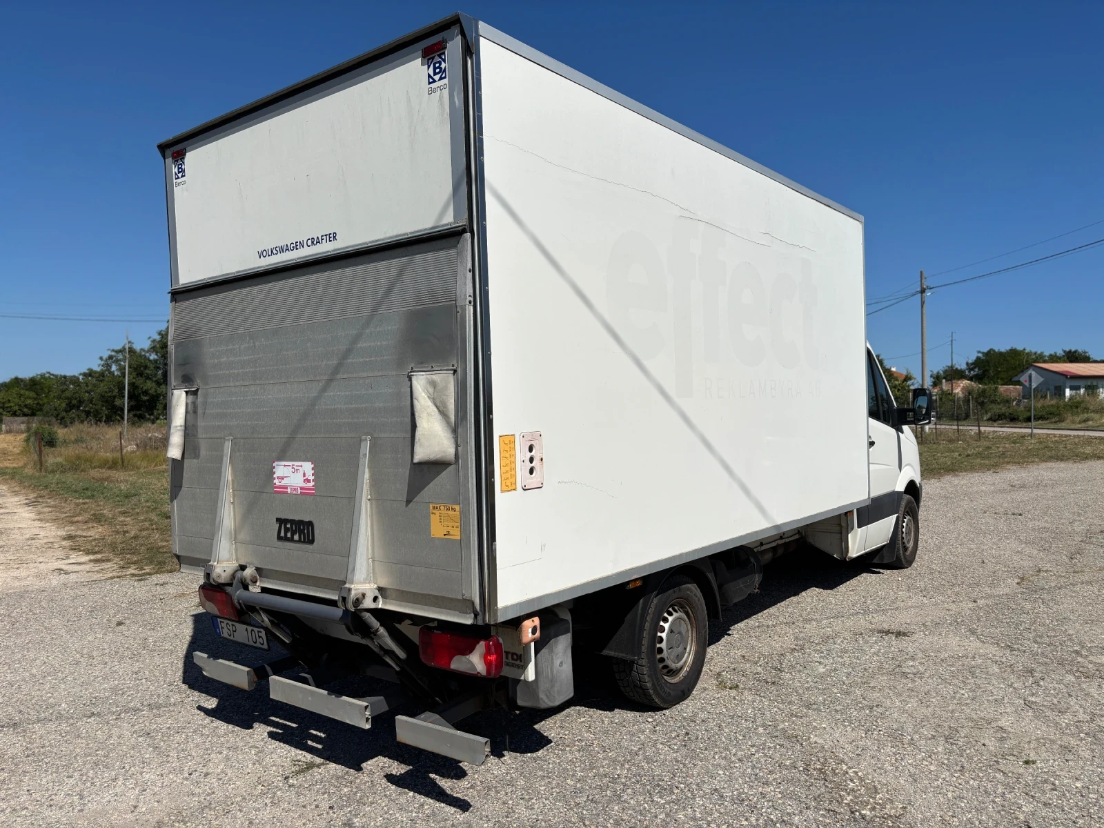 VW Crafter 2.5TDI Падащ борд, снимка 4 - Бусове и автобуси - 55795034