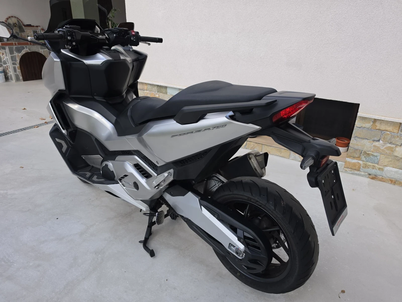 Honda Forza 750 ABS TC, снимка 3 - Мотоциклети и мототехника - 55950536