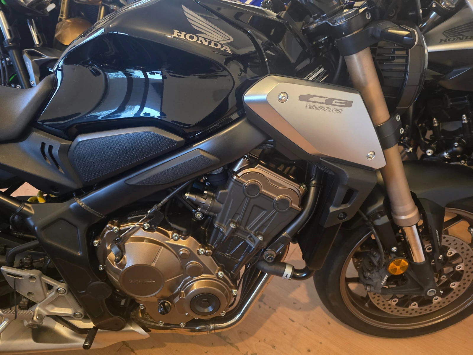 Honda Cb 650r, снимка 9 - Мотоциклети и мототехника - 56469479
