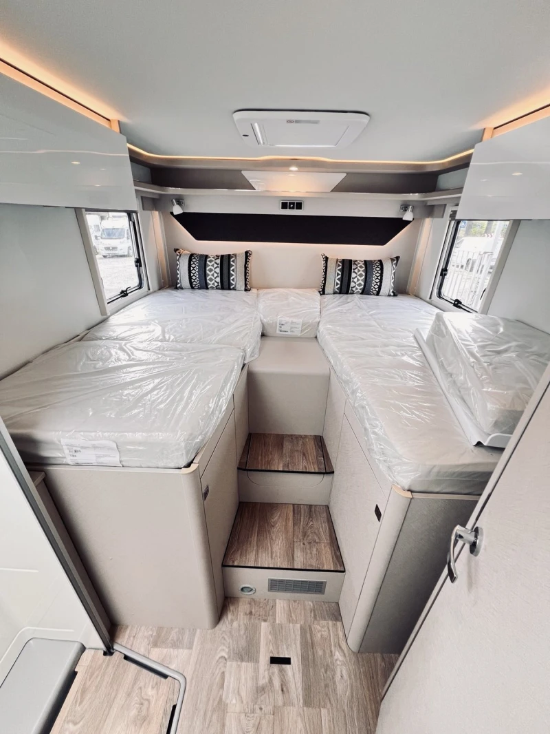 Кемпер HYMER / ERIBA MERCEDES S685. 3500 kg. ДВОЕН ПОД КЛИМАТИК, снимка 13 - Каравани и кемпери - 51636726