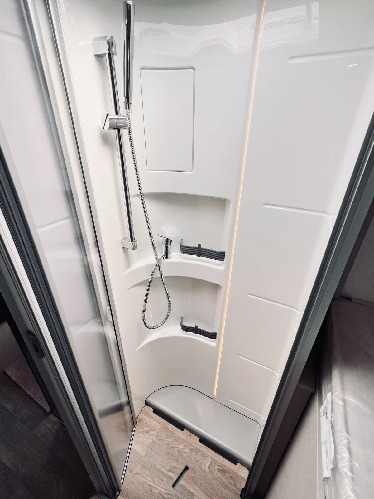  HYMER / ERIBA MERCEDES S685. 3500 kg.    | Mobile.bg   15