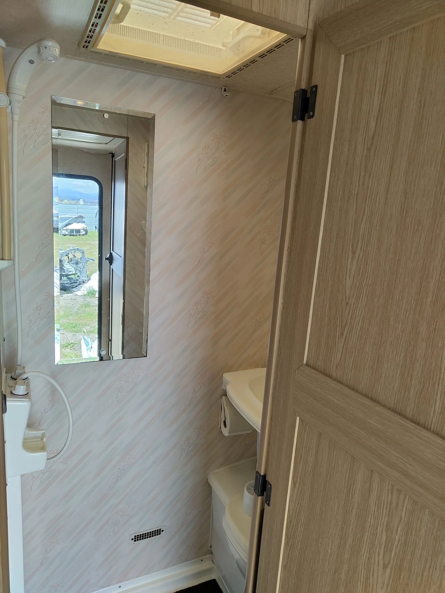 �������� Eldis CROWN | Mobile.bg � ����������� 17