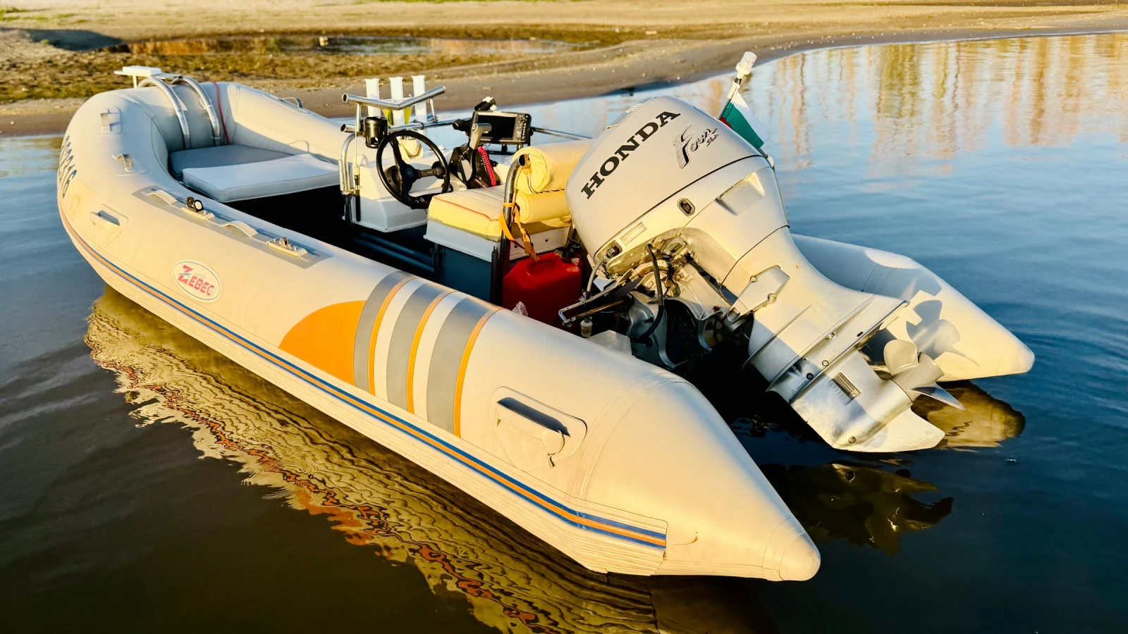 Надуваема лодка Zebec RIB 450 Honda BF50 4 такт
