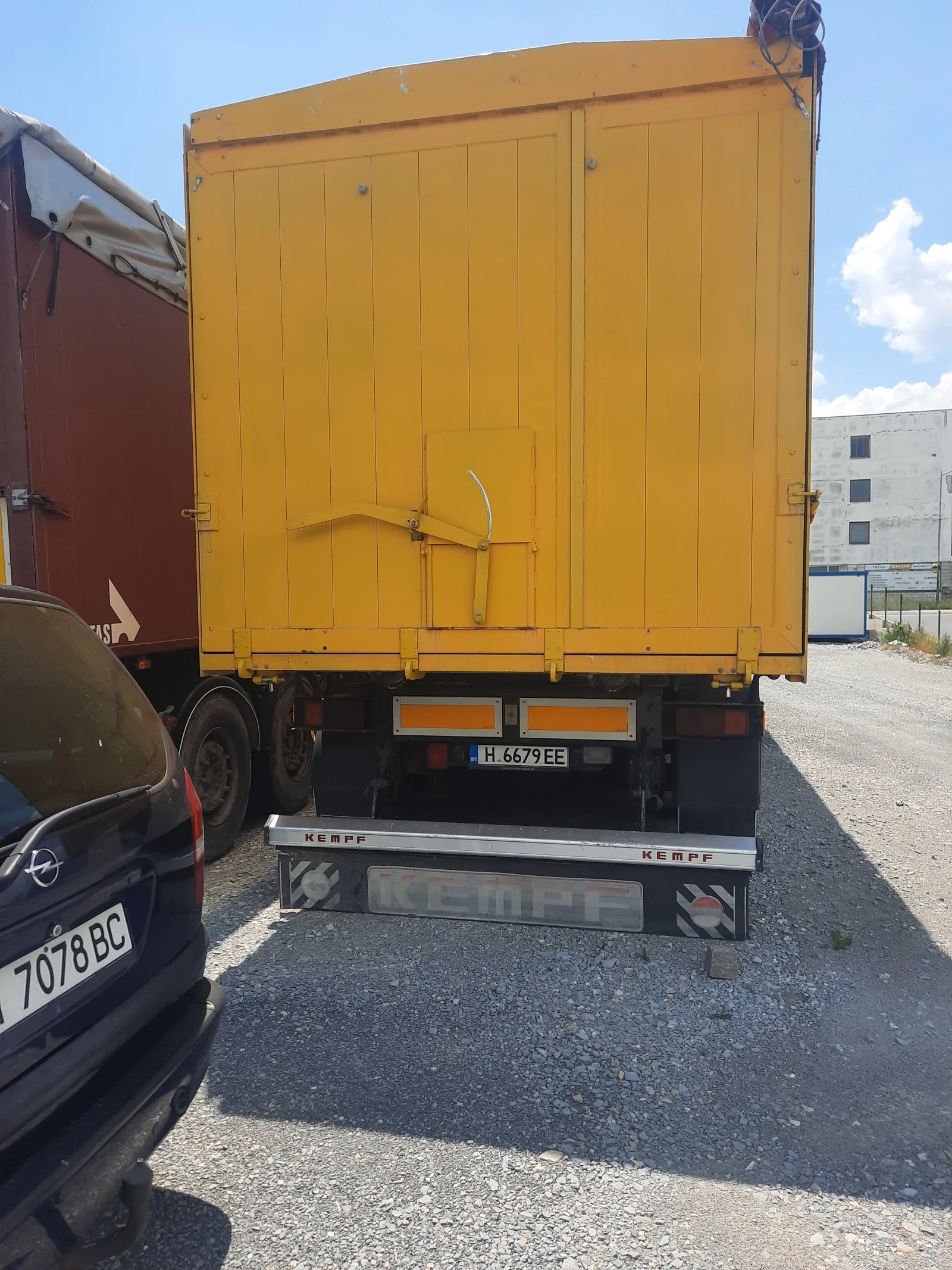 Полуремарке Benalu Kempf, снимка 4 - Ремаркета - 56085307