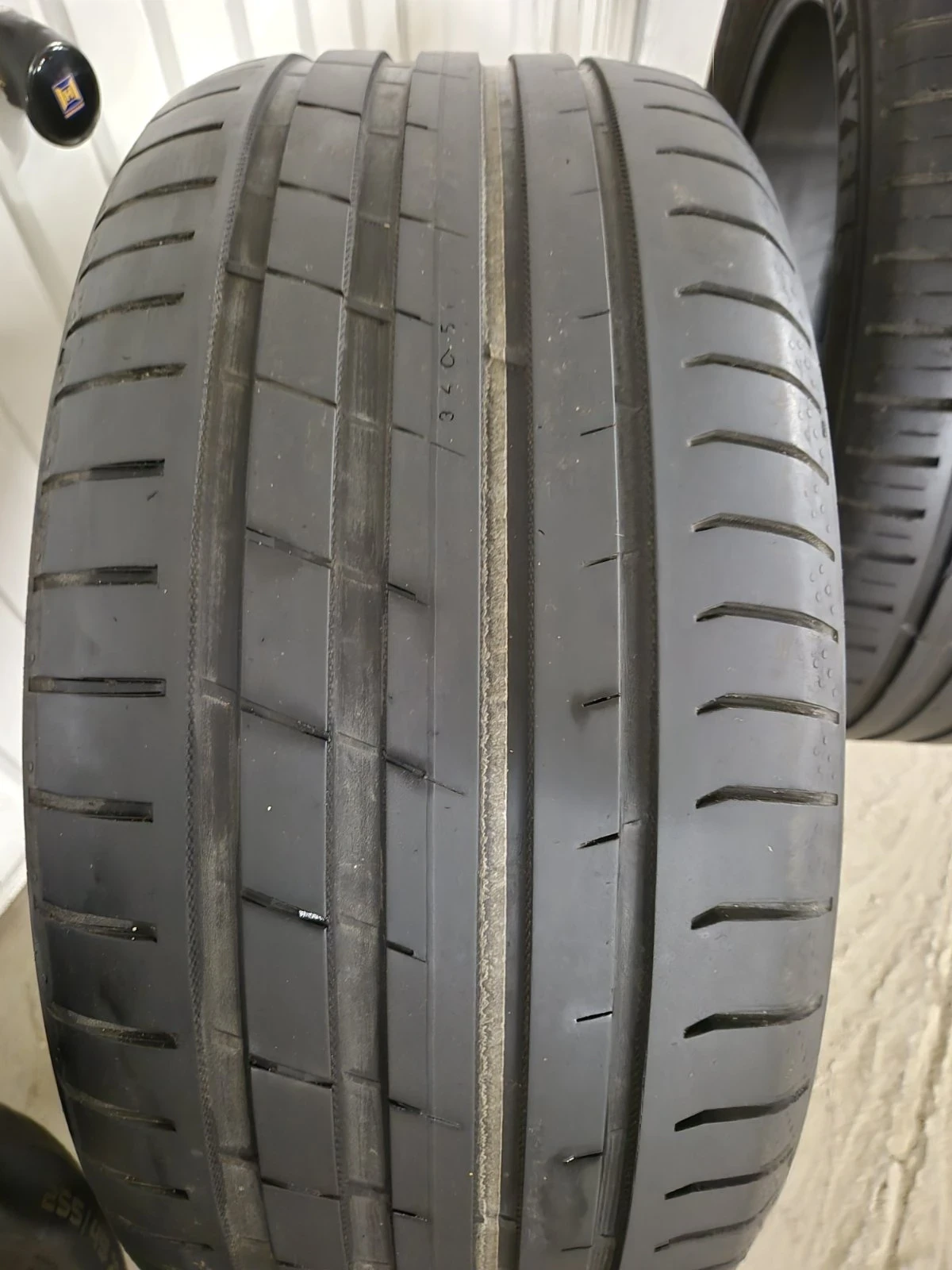 Гуми Летни 235/55R19, снимка 3 - Гуми и джанти - 54020334