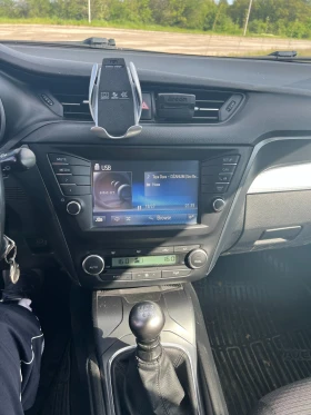 Toyota Avensis 2.0 D-4D, снимка 13