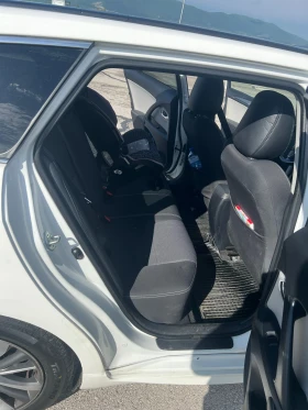 Toyota Avensis 2.0 D-4D, снимка 10