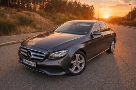 Mercedes-Benz E 220 Сервизна История, снимка 1