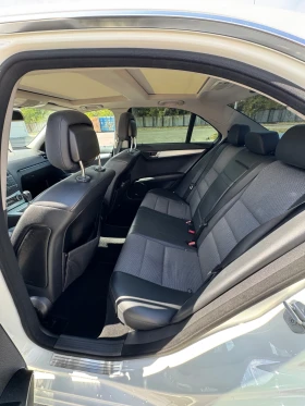 Mercedes-Benz C 220, снимка 12