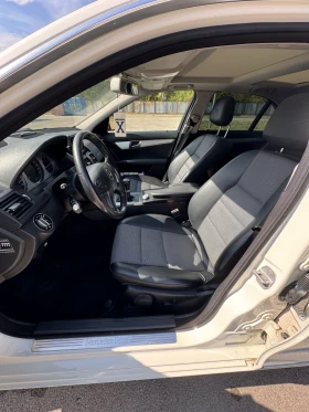 Mercedes-Benz C 220, снимка 11