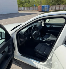 Mercedes-Benz C 220, снимка 10