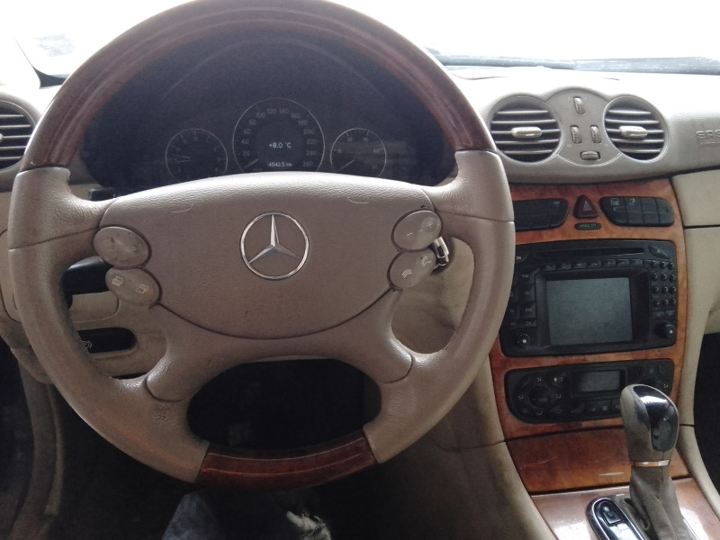 Mercedes-Benz CLK 2,7 CDI, снимка 3 - Автомобили и джипове - 46280857