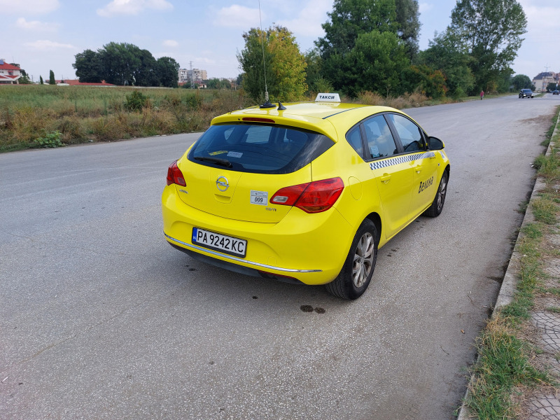 Opel Astra, снимка 7 - Автомобили и джипове - 45975156