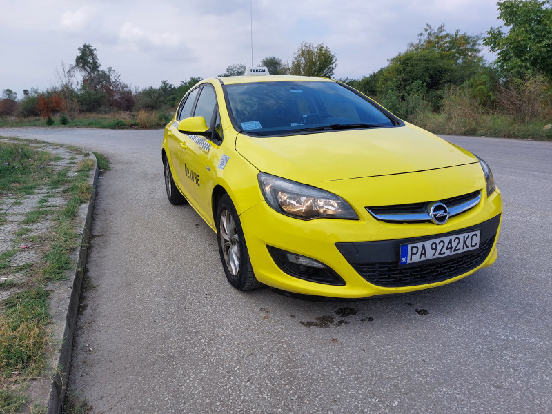 Opel Astra, снимка 11 - Автомобили и джипове - 45414789