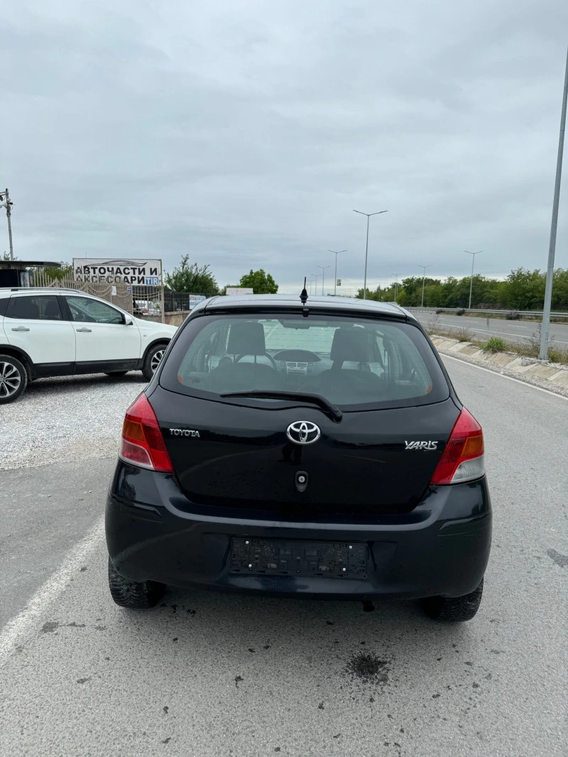 Toyota Yaris 1.33, снимка 5 - Автомобили и джипове - 47508121