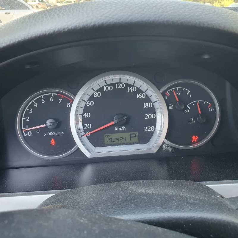 Daewoo Nubira 1.8i, снимка 2 - Автомобили и джипове - 47275345