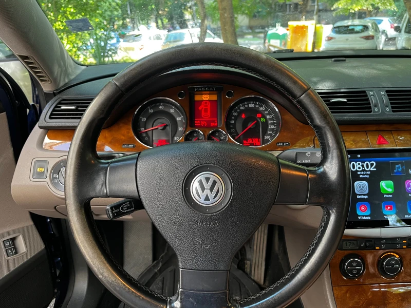 VW Passat 2.0 FSI, снимка 11 - Автомобили и джипове - 47195104