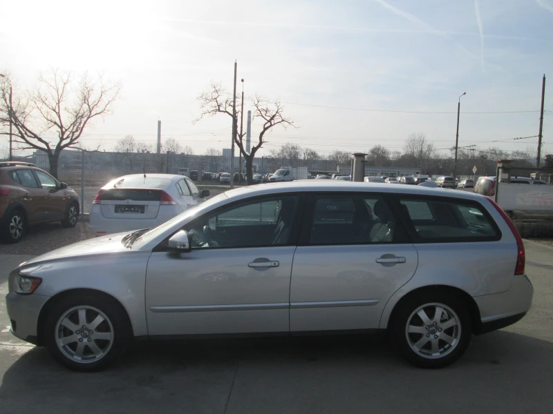 Volvo V50 1.6D 109kc, снимка 8 - Автомобили и джипове - 47326419