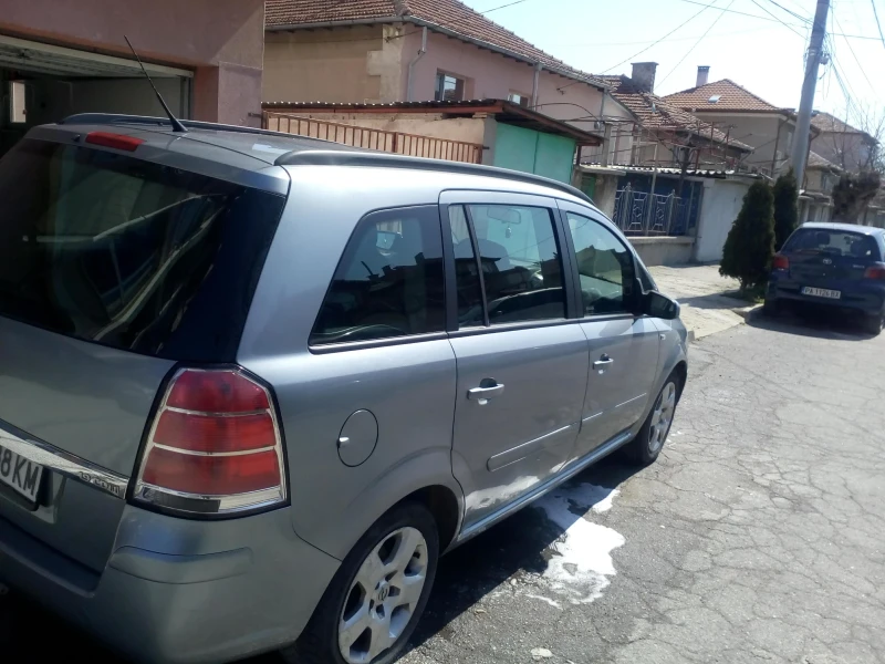 Opel Zafira, снимка 2 - Автомобили и джипове - 49541728