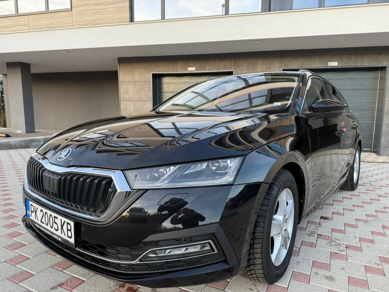 Skoda Octavia 2.0 TDI 150hp. 72000km. Matrix, Virtual, Distronic, снимка 1 - Автомобили и джипове - 48395009