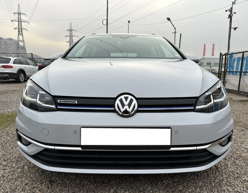 VW Golf 1.4i BLUEMOTION/ФАБРИЧЕН МЕТАН/AUT/NAVI/CAR PLAY, снимка 2 - Автомобили и джипове - 48590919