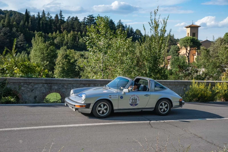 Porsche 911 Targa, снимка 3 - Автомобили и джипове - 52268508