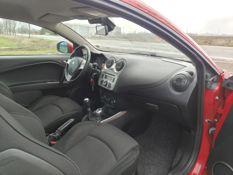 Alfa Romeo MiTo 1.6 JTD 120, снимка 12 - Автомобили и джипове - 52361835