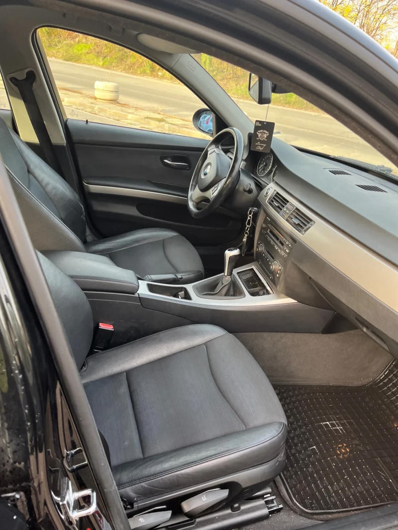 BMW 320, снимка 10 - Автомобили и джипове - 52457420