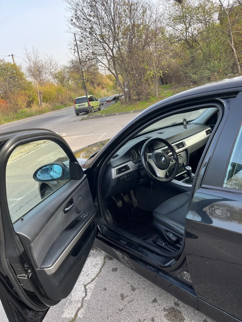 BMW 320, снимка 9 - Автомобили и джипове - 52457420