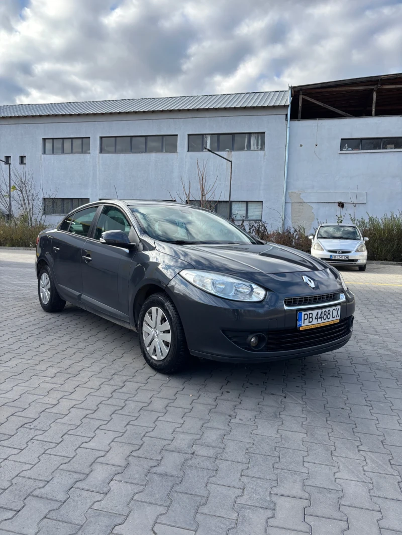 Renault Fluence, снимка 2 - Автомобили и джипове - 52594538
