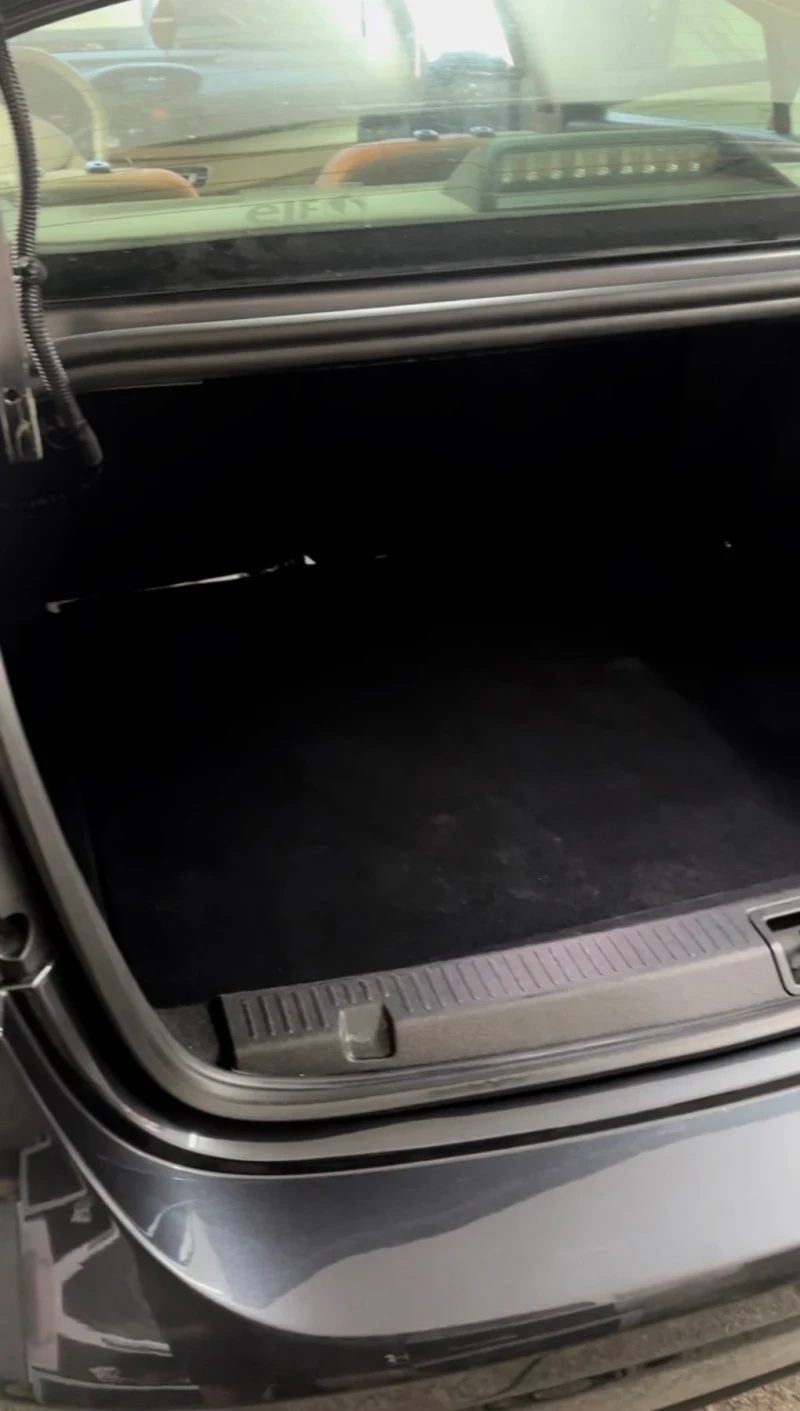 Renault Fluence, снимка 13 - Автомобили и джипове - 52594538