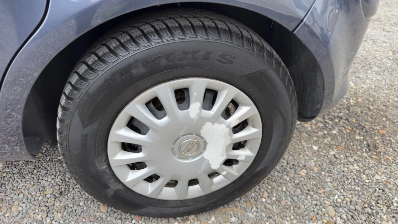 Opel Corsa АВТОМАТИК, снимка 13 - Автомобили и джипове - 52637956