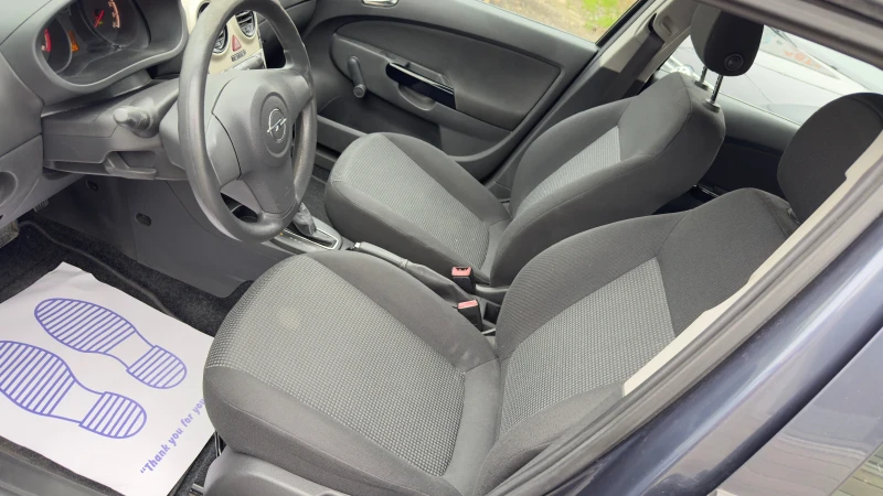 Opel Corsa АВТОМАТИК, снимка 7 - Автомобили и джипове - 52637956