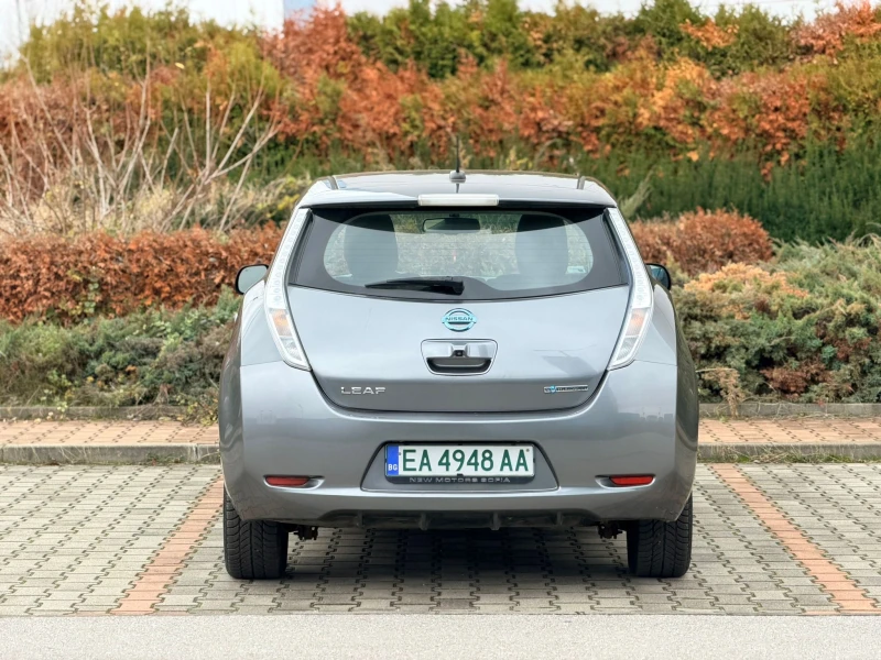 Nissan Leaf  30kw Лизинг през Уникредит по 290 лева, снимка 7 - Автомобили и джипове - 52664150