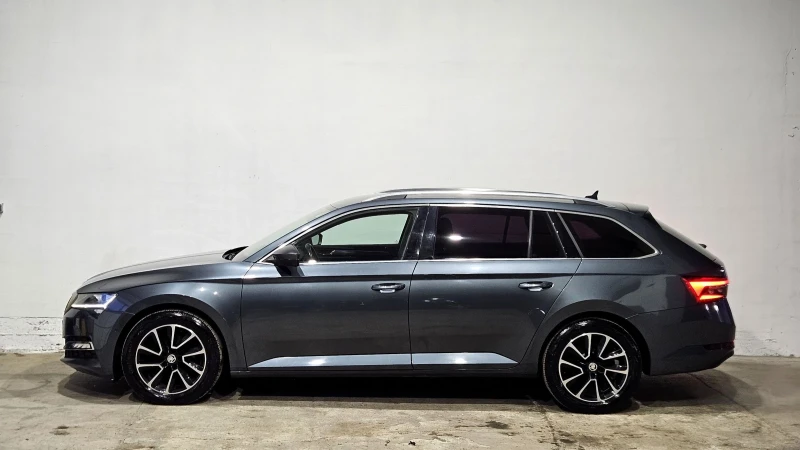 Skoda Superb VirtualCockpit, AmbientLight, Crystal Lighting, , снимка 3 - Автомобили и джипове - 53189797