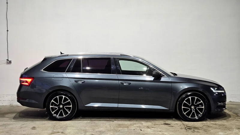 Skoda Superb VirtualCockpit, AmbientLight, Crystal Lighting, , снимка 4 - Автомобили и джипове - 53189797