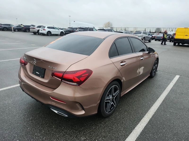 Mercedes-Benz A 220 * Aвтокредит* * Пълна сервизна история* , снимка 3 - Автомобили и джипове - 53522256