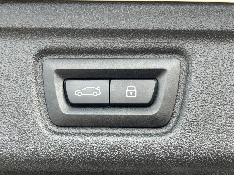 BMW 320 D* M-Paket* xDrive* ГАРАНЦИЯ, снимка 15 - Автомобили и джипове - 53539318