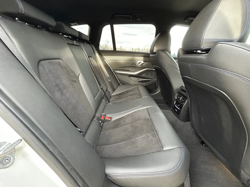 BMW 320 D* M-Paket* xDrive* ГАРАНЦИЯ, снимка 13 - Автомобили и джипове - 53539318