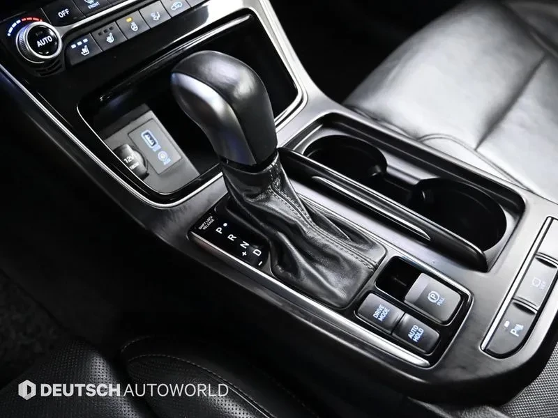 Hyundai Grandeur 2.4 Premium Special, снимка 9 - Автомобили и джипове - 55643664